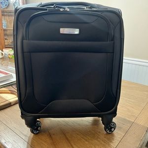 Samsonite carry on luggage.